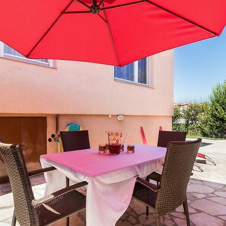 Apartment Taja Ližnjan エクステリア 写真